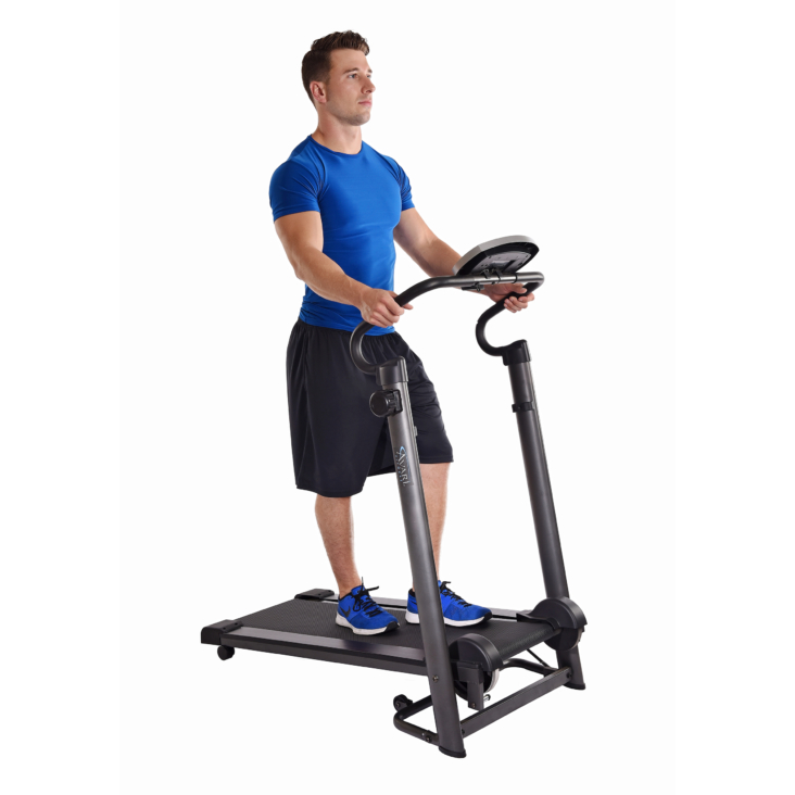 Man workout on Avari Magnetic Treadmill