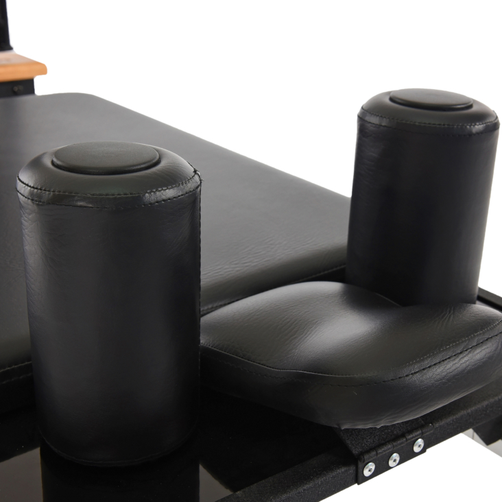 AeroPilates Pro Series Reformer 565 High-density upholstered shoulder pads.